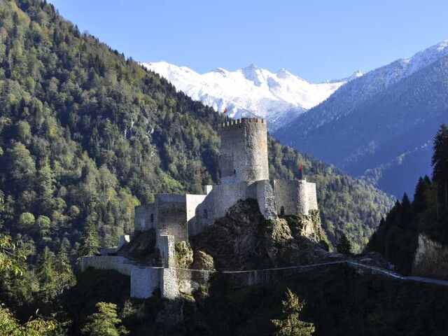 Karadeniz Yaylaları ve Batum Turu | 4 Gece Konaklamalı Uçaklı İstanbul Çıkışlı