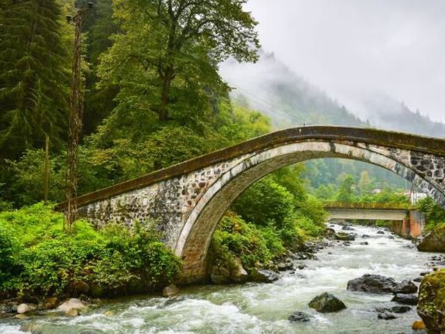 Karadeniz Yaylaları ve Batum Turu | 4 Gece Konaklamalı Uçaklı İstanbul Çıkışlı