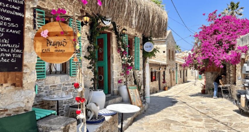 Ramazan Bayramı Özel | İzmir Çeşme Alaçatı Efes Şirince Turu | 1 Gece Otel Konaklamalı