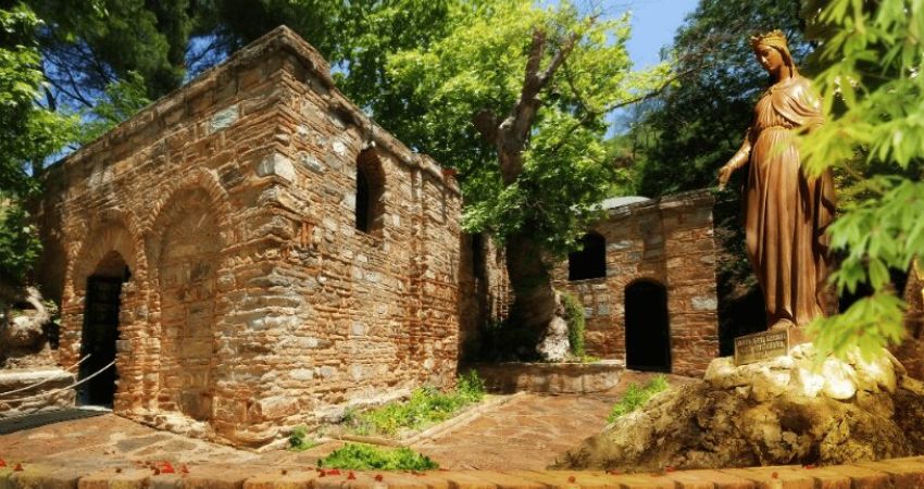 Ramazan Bayramı Özel | İzmir Çeşme Alaçatı Efes Şirince Turu | 1 Gece Otel Konaklamalı