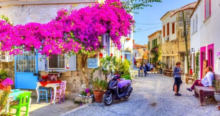 Ramazan Bayramı Özel | İzmir Çeşme Alaçatı Efes Şirince Turu | 1 Gece Otel Konaklamalı