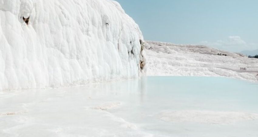 Salda Gölü Pamukkale Çeşme Alaçatı Turu | 1 Gece Otel Konaklamalı