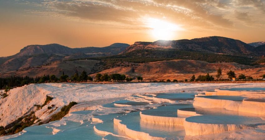 Isparta Gül Hasadı Salda Gölü ve Pamukkale Turu | 1 Gece Otel Konaklamalı