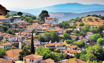 İzmir Çeşme Alaçatı Efes Şirince Turu | 1 Gece Otel Konaklamalı