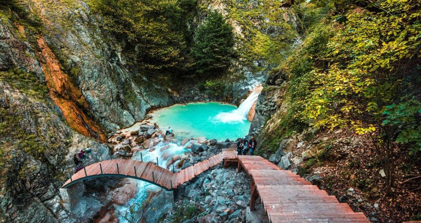 Kasım Ara Tatili Özel | İzmir Çıkışlı Uçaklı Karadeniz Yaylalar ve Batum Turu | 4 Gece Otel Konaklamalı