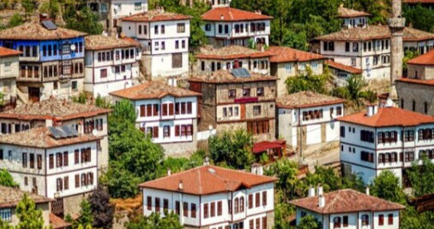 29 Ekim Özel | Safranbolu Amasra Abant Turu | 1 Gece Otel Konaklamalı