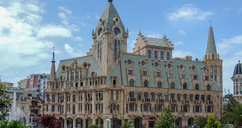 Antalya Çıkışlı Uçaklı Batum Tiflis Gürcistan Turu 4 Gece Otel Konaklamalı