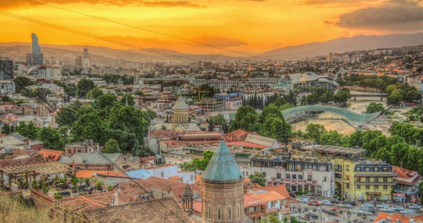 Antalya Çıkışlı Uçaklı Batum Tiflis Gürcistan Turu 4 Gece Otel Konaklamalı